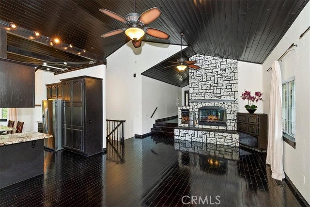 Detail Gallery Image 17 of 42 For 24048 Altdorf, Crestline,  CA 92325 - 3 Beds | 3/1 Baths