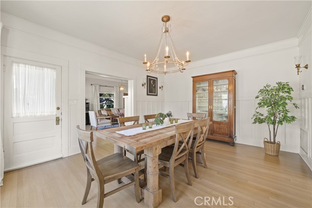743 Harvard Avenue, Claremont CA: https://media.crmls.org/medias/68d93c39-e7a1-4625-8072-76efa97b0000.jpg