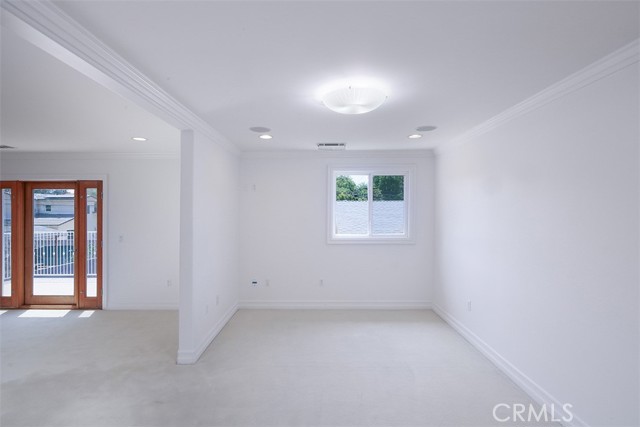 801 S Michillinda Avenue, Pasadena CA: https://media.crmls.org/medias/68d99afa-d149-44d3-8052-de8925bb7a88.jpg