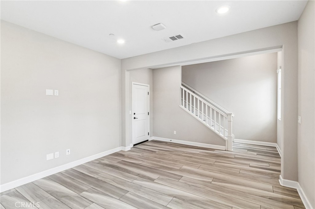 11011 Logan Way - photo 6