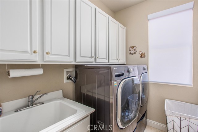 2141 Birdie Drive, Banning CA: https://media.crmls.org/medias/68da114d-f64c-4f3f-973f-cfccbd6f9c8f.jpg