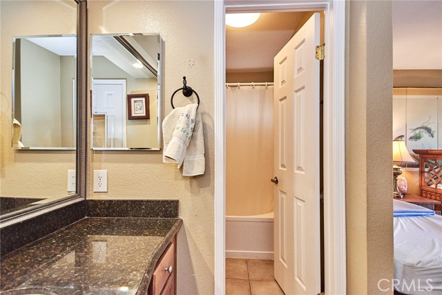 Detail Gallery Image 28 of 36 For 1035 La Terraza Cir #101,  Corona,  CA 92879 - 2 Beds | 2 Baths