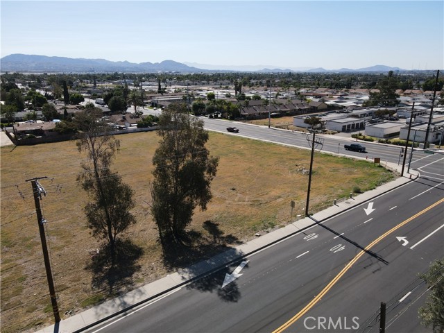 6909 Victoria Avenue, Highland, California 92346, ,Commercial Lease,For Rent,6909 Victoria Avenue,CRIV23197964