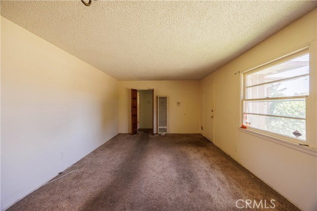 Detail Gallery Image 8 of 15 For 2122 Magnolia Ave, Santa Ana,  CA 92707 - 3 Beds | 1 Baths