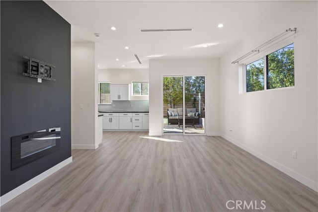 11647 N. Paso Robles Avenue, Granada Hills CA: https://media.crmls.org/medias/68def4ab-0557-4b27-a67e-0f5252b9b96a.jpg