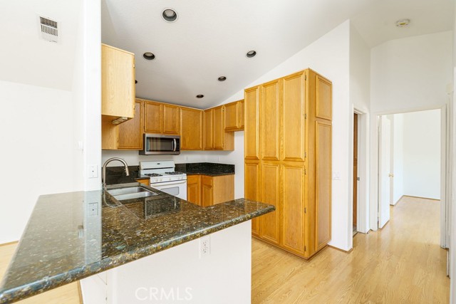Detail Gallery Image 13 of 27 For 6 Sentinal Pl, Aliso Viejo,  CA 92656 - 2 Beds | 2 Baths