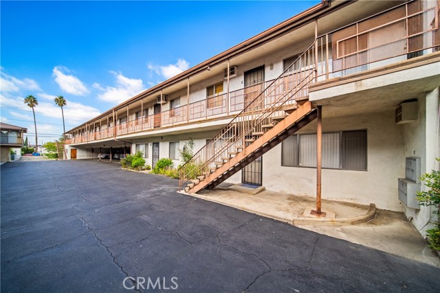 Detail Gallery Image 5 of 22 For 917 Edith, Alhambra,  CA 91803 - – Beds | – Baths