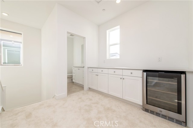 Detail Gallery Image 17 of 37 For 466 Lobata, Irvine,  CA 92618 - 4 Beds | 3/1 Baths