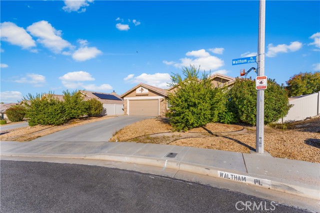 Detail Gallery Image 2 of 36 For 37068 Waltham Pl, Palmdale,  CA 93550 - 4 Beds | 2 Baths