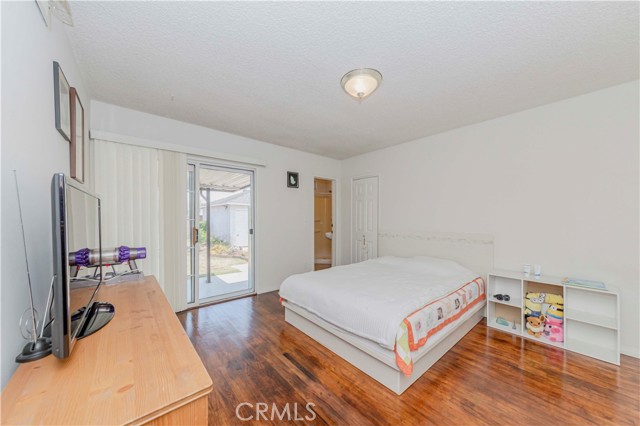 16008 S Saint Andrews Place, Gardena CA: https://media.crmls.org/medias/68e14de6-1853-4d44-acd1-8a91932816d2.jpg