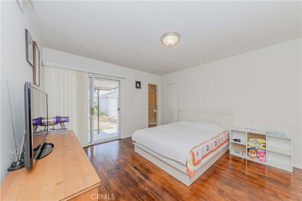 MLS #PV25158935 img 4