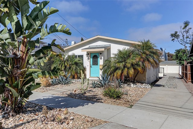 426 S Broadway, Redondo Beach CA: https://media.crmls.org/medias/68e1f507-e1db-4098-824f-4888fa106f21.jpg