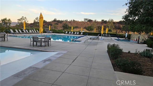 Detail Gallery Image 35 of 39 For 2243 Yuzu St, Corona,  CA 92883 - 5 Beds | 3/1 Baths