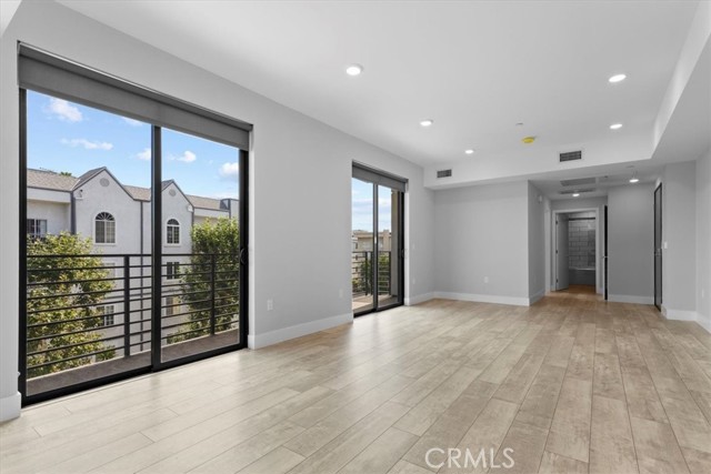 Detail Gallery Image 6 of 22 For 4383 Sepulveda Bld #303,  Sherman Oaks,  CA 91403 - 1 Beds | 1 Baths