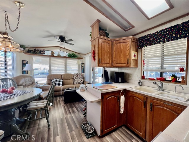 Detail Gallery Image 8 of 56 For 1295 S Cawston Ave #185,  Hemet,  CA 92545 - 1 Beds | 1 Baths