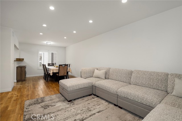 1939 Huntington Drive, Duarte CA: https://media.crmls.org/medias/68e3a36f-3b40-40a5-9f3c-0668edbc13a8.jpg