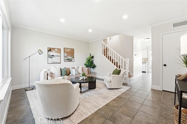 Detail Gallery Image 5 of 33 For 11960 Gloxinia, Fountain Valley,  CA 92708 - 2 Beds | 1/1 Baths