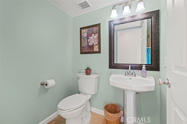 Detail Gallery Image 27 of 38 For 44220 62nd St, Lancaster,  CA 93536 - 4 Beds | 2/1 Baths