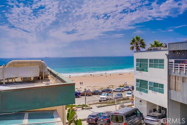 4230 The Strand, Manhattan Beach, California 90266, 3 Bedrooms Bedrooms, ,3 BathroomsBathrooms,Residential,Sold,The Strand,SB21190702