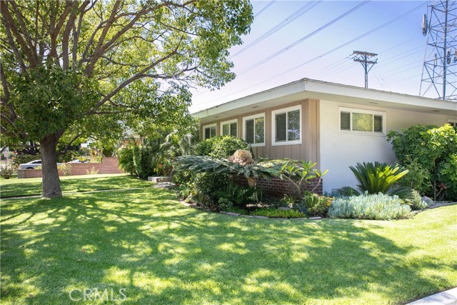 Detail Gallery Image 13 of 23 For 1203 W Laster Ave, Anaheim,  CA 92802 - 4 Beds | 2 Baths