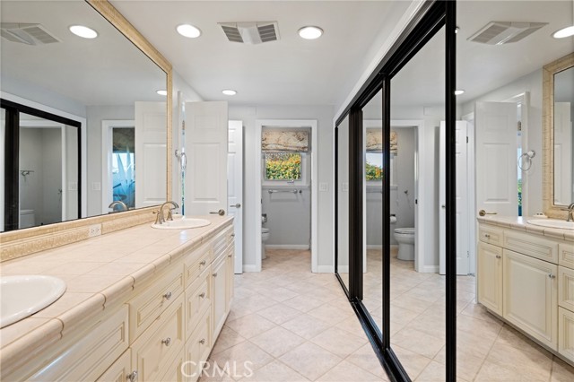 Detail Gallery Image 16 of 30 For 2229 Alta Vista Dr., Newport Beach,  CA 92660 - 4 Beds | 2/1 Baths