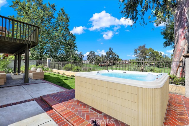 14 Reata, Rancho Santa Margarita CA: https://media.crmls.org/medias/68e5e1a3-6226-46f9-b7e3-060164304d74.jpg