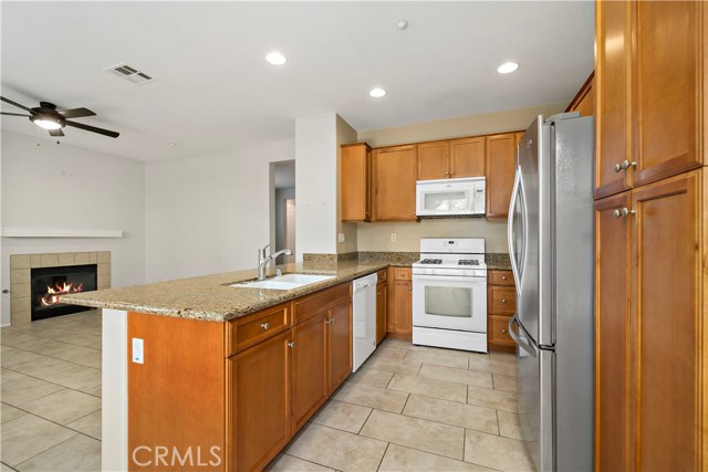 Detail Gallery Image 9 of 35 For 27544 Papillion St #3,  Murrieta,  CA 92562 - 3 Beds | 2/1 Baths