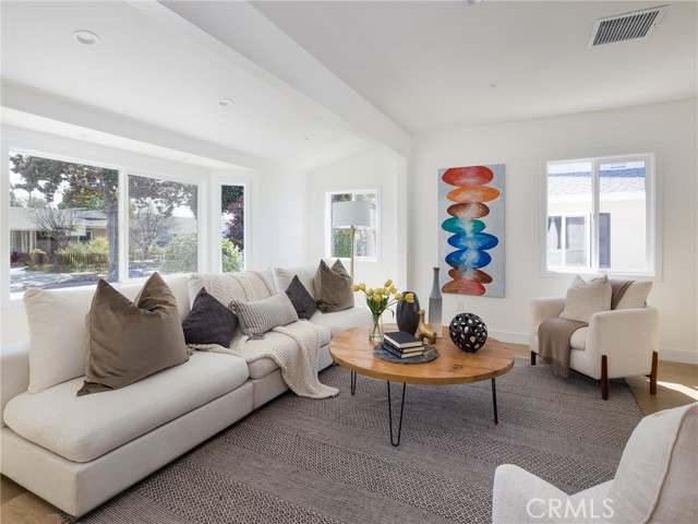 2709 182nd Place, Redondo Beach, California 90278, 3 Bedrooms Bedrooms, ,1 BathroomBathrooms,Residential,Sold,182nd,SB21201160