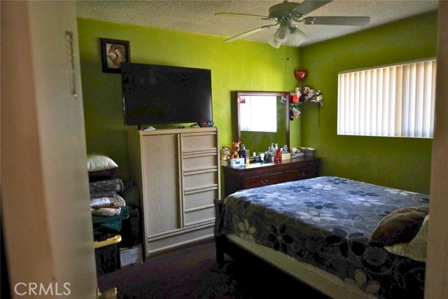 2561 E Ward Terrace, Anaheim CA: https://media.crmls.org/medias/68e9ed66-8f4e-43fa-8022-a818ea079bec.jpg