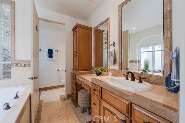 5502 Beran St, Torrance CA: https://media.crmls.org/medias/68eb38b5-2672-49f4-89d1-c0be1e2b9892.jpg