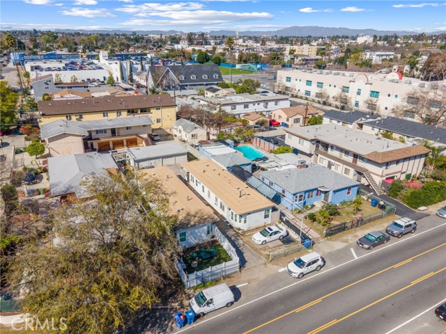 5841 Tujunga Avenue, North Hollywood CA: https://media.crmls.org/medias/68eb5062-fa74-4c90-a442-8011cf38a4cb.jpg
