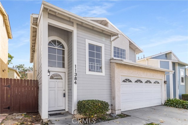 Detail Gallery Image 2 of 21 For 11384 Dronfield #36,  Pacoima,  CA 91331 - 3 Beds | 3 Baths