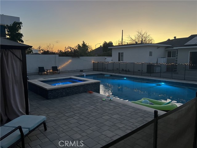 11024 Peoria Street, Sun Valley CA: https://media.crmls.org/medias/68eca2fc-1e60-483e-9a37-efac831ec14e.jpg