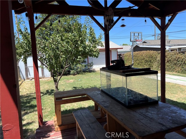 1681 Winton Way, Atwater CA: https://media.crmls.org/medias/68ed983b-9590-4d73-9094-88b3d3cb2d60.jpg