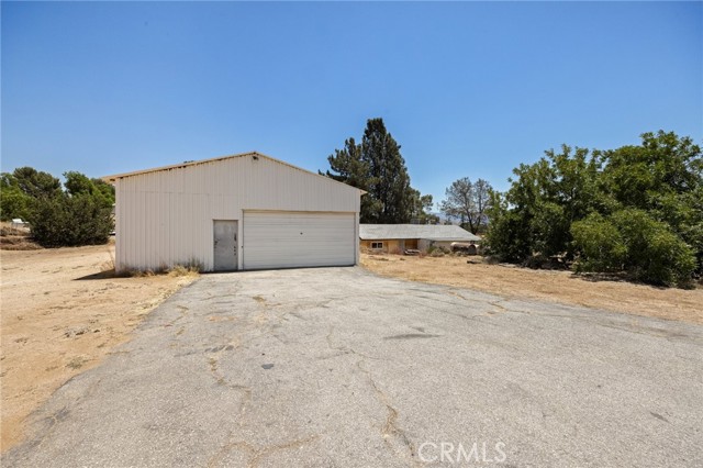 11113 Darling Road, Agua Dulce, California 91390, 2 Bedrooms Bedrooms, ,1 BathroomBathrooms,Single Family Residence,For Sale,Darling,SR24142794