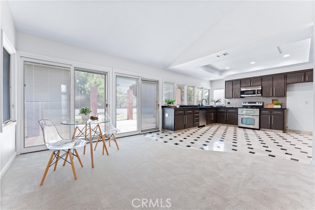 Detail Gallery Image 15 of 48 For 17862 Portsmouth Cir, Villa Park,  CA 92861 - 5 Beds | 3 Baths