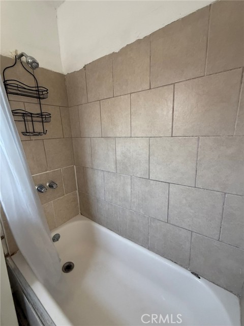 Detail Gallery Image 7 of 9 For 8518 S Fir Ave, Los Angeles,  CA 90001 - 1 Beds | 1 Baths