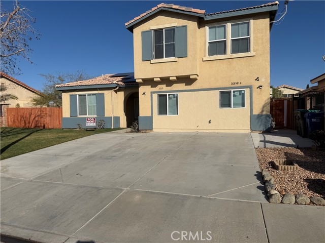 Detail Gallery Image 2 of 22 For 3519 Fairfield, Palmdale,  CA 93550 - 4 Beds | 4 Baths