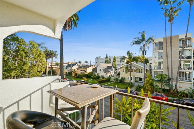 Detail Gallery Image 14 of 30 For 2101 E 2nd St #305,  Long Beach,  CA 90803 - 2 Beds | 2 Baths