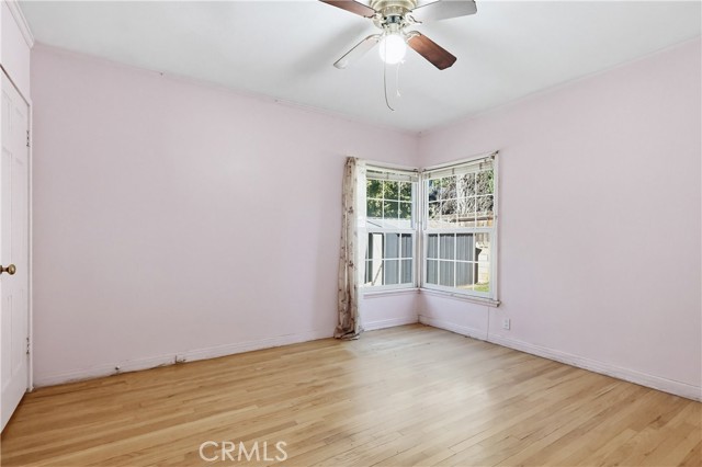 Detail Gallery Image 26 of 34 For 10314 Encino, Granada Hills,  CA 91344 - 4 Beds | 2 Baths