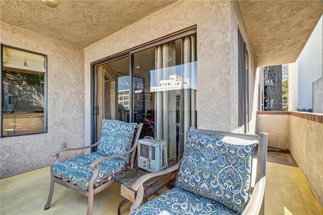 Detail Gallery Image 17 of 29 For 35 Linden Ave #410,  Long Beach,  CA 90802 - 1 Beds | 1 Baths