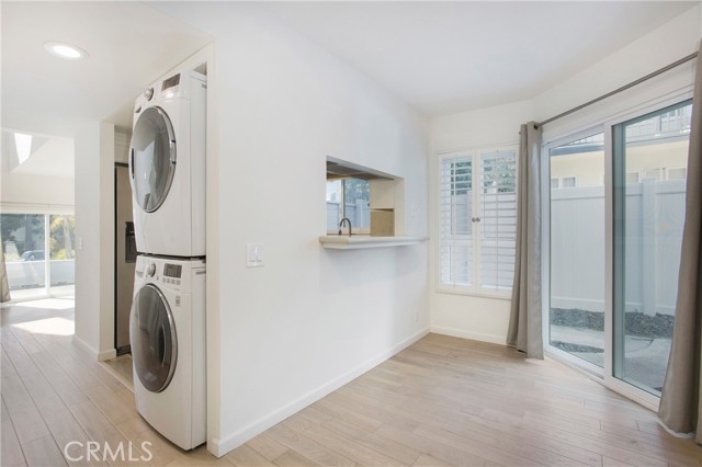 Detail Gallery Image 13 of 38 For 552 Cypress a,  Laguna Beach,  CA 92651 - 2 Beds | 2 Baths