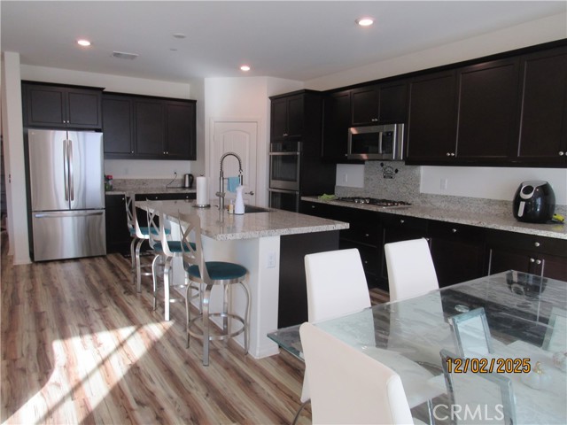 Detail Gallery Image 14 of 44 For 28775 Horsetail Circle, Menifee,  CA 92585 - 4 Beds | 3/1 Baths