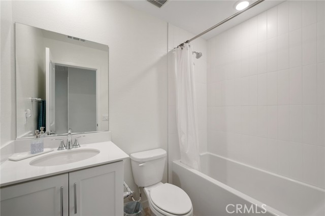 22310 Spanish Oak Court, Torrance CA: https://media.crmls.org/medias/68f20ec3-ed3f-4ef4-9fa2-78208be5df67.jpg