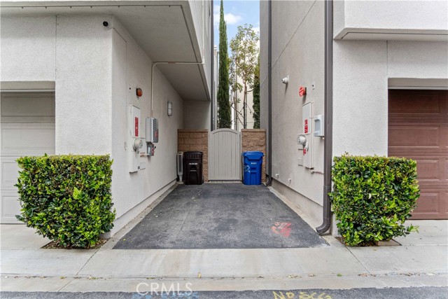 Detail Gallery Image 30 of 50 For 5533 Palm Dr, Hawthorne,  CA 90250 - 4 Beds | 3 Baths