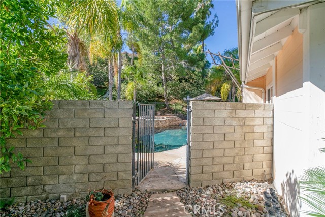 Detail Gallery Image 20 of 23 For 25803 Anderson Ln, Stevenson Ranch,  CA 91381 - 3 Beds | 2 Baths