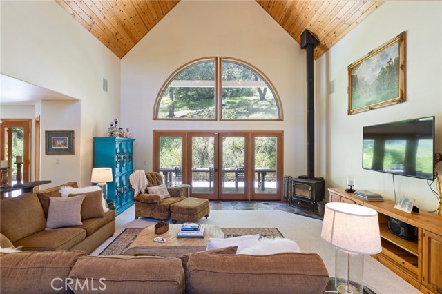 Detail Gallery Image 9 of 64 For 1843 Appleseed, Mariposa,  CA 95338 - 3 Beds | 2/1 Baths