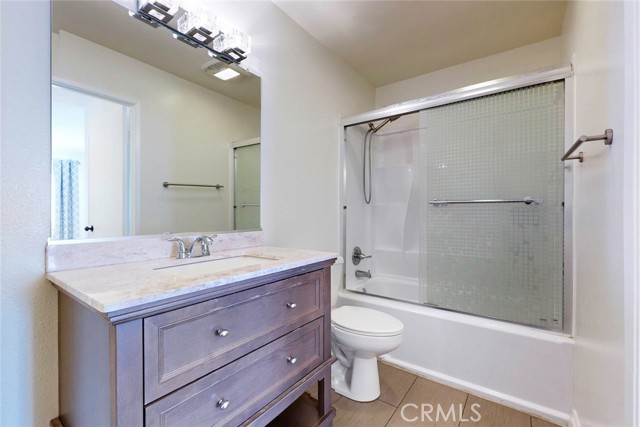 Detail Gallery Image 28 of 38 For 10504 Sunland Blvd Bld #5,  Sunland,  CA 91040 - 2 Beds | 2 Baths