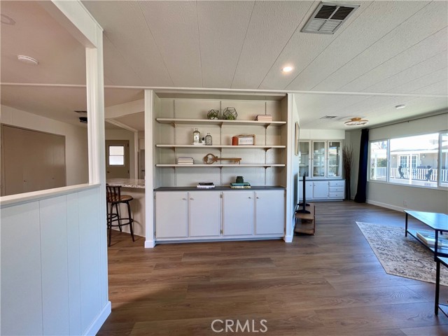 Detail Gallery Image 9 of 74 For 200 N El Camino Real #107,  Oceanside,  CA 92058 - 2 Beds | 2 Baths