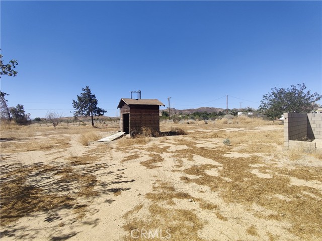 Detail Gallery Image 18 of 21 For 8043 Mojave Tropico Rd, Mojave,  CA 93501 - 3 Beds | 2/1 Baths